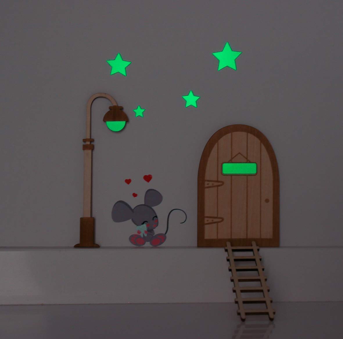 Puerta mágica y vinilo del ratoncito Pérez para pintar y personalizar con  escalera de madera. - QueKawaii